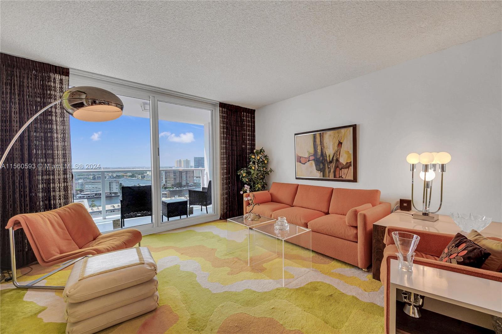 Living room with west exposures