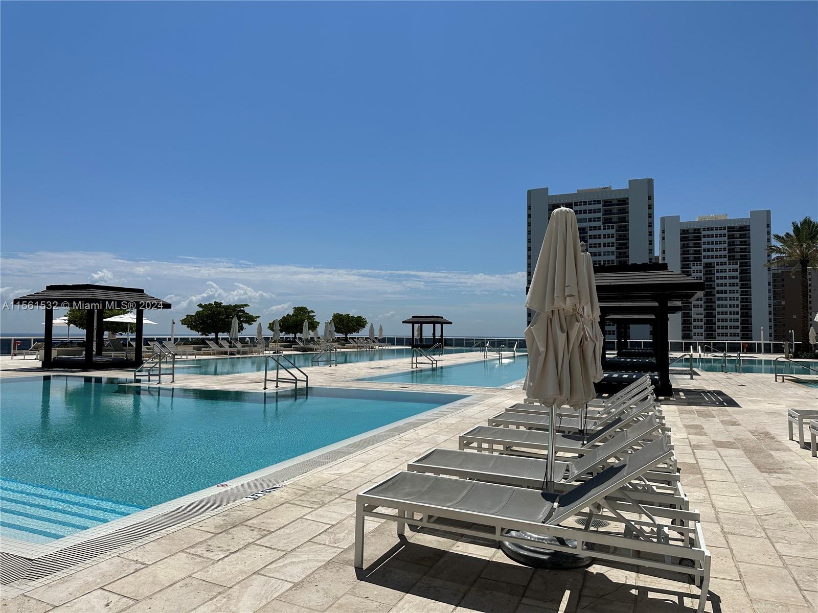 Hallandale Beach, Florida 33009, 1 Bedroom Bedrooms, ,1 BathroomBathrooms,Residentiallease,For Rent,A11561532