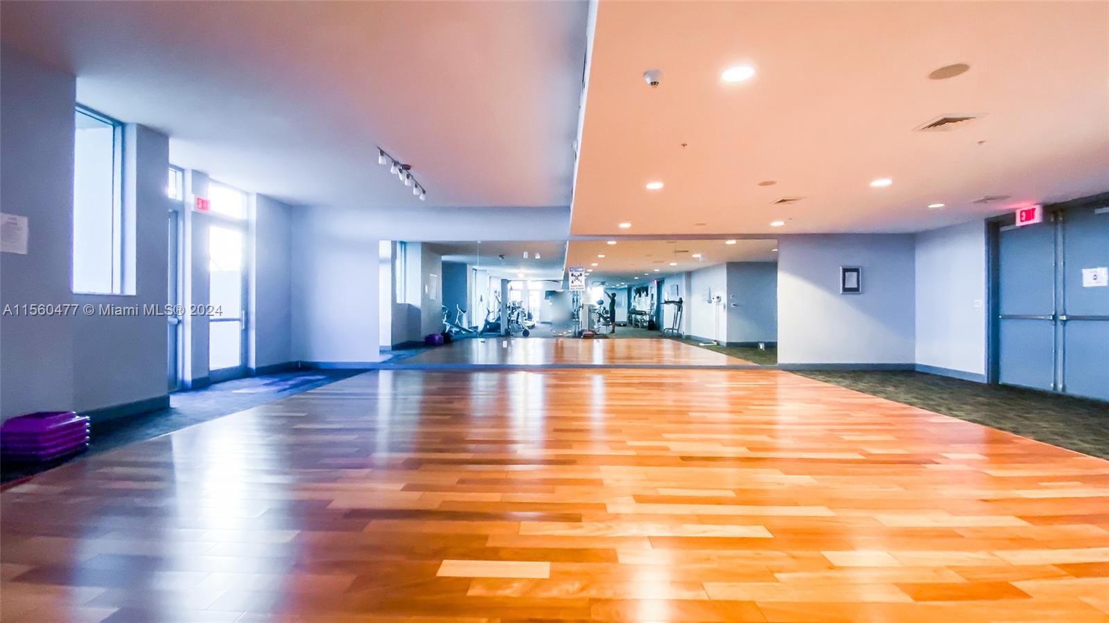 7901 Hispanola Ave 806, North Bay Village, Florida 33141, 2 Bedrooms Bedrooms, ,2 BathroomsBathrooms,Residential,For Sale,7901 Hispanola Ave 806,A11560477