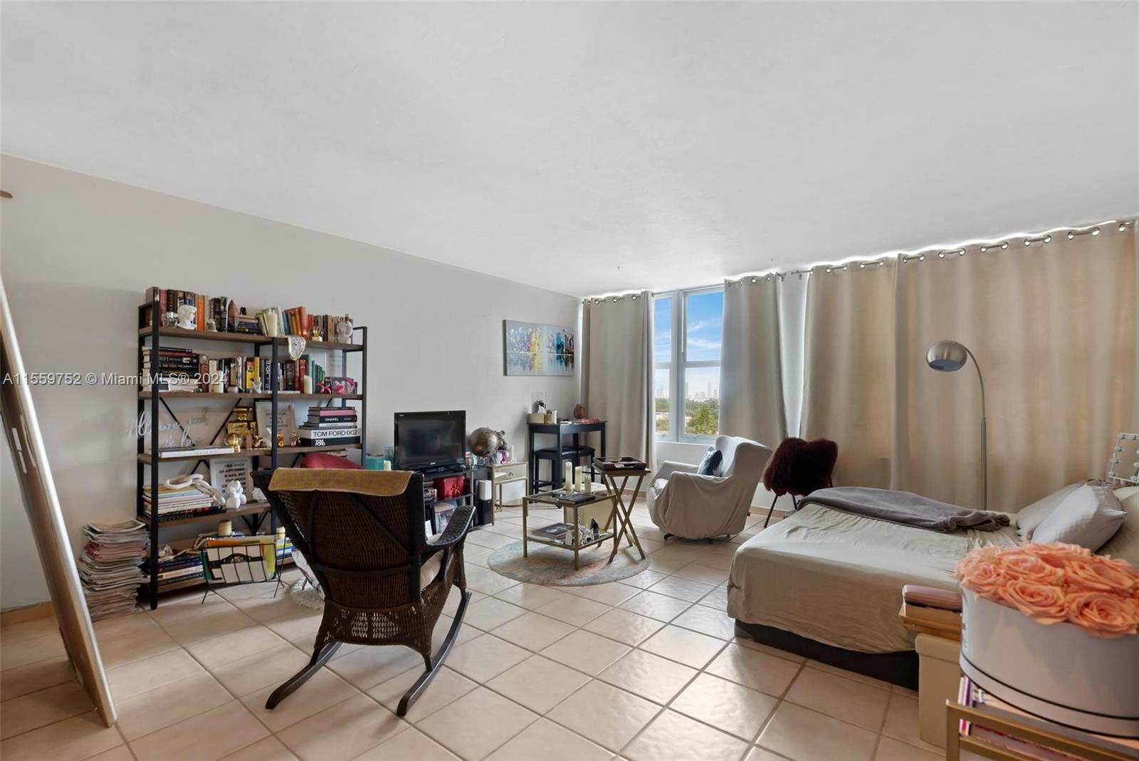 2899 Collins Ave 1104, Miami Beach, Florida 33140, ,1 BathroomBathrooms,Residential,For Sale,2899 Collins Ave 1104,A11559752