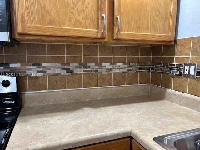 705 NE 2nd St 1, Hallandale Beach, Florida 33009, 1 Bedroom Bedrooms, ,1 BathroomBathrooms,Residentiallease,For Rent,705 NE 2nd St 1,A11560968