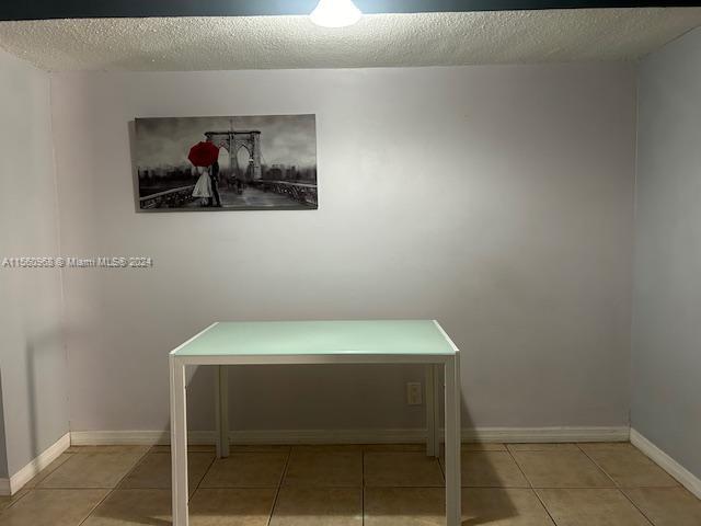 705 NE 2nd St 1, Hallandale Beach, Florida 33009, 1 Bedroom Bedrooms, ,1 BathroomBathrooms,Residentiallease,For Rent,705 NE 2nd St 1,A11560968