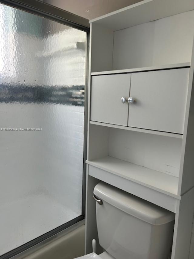705 NE 2nd St 1, Hallandale Beach, Florida 33009, 1 Bedroom Bedrooms, ,1 BathroomBathrooms,Residentiallease,For Rent,705 NE 2nd St 1,A11560968
