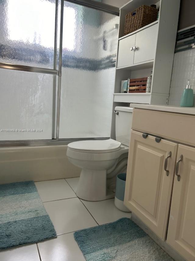 705 NE 2nd St 1, Hallandale Beach, Florida 33009, 1 Bedroom Bedrooms, ,1 BathroomBathrooms,Residentiallease,For Rent,705 NE 2nd St 1,A11560968