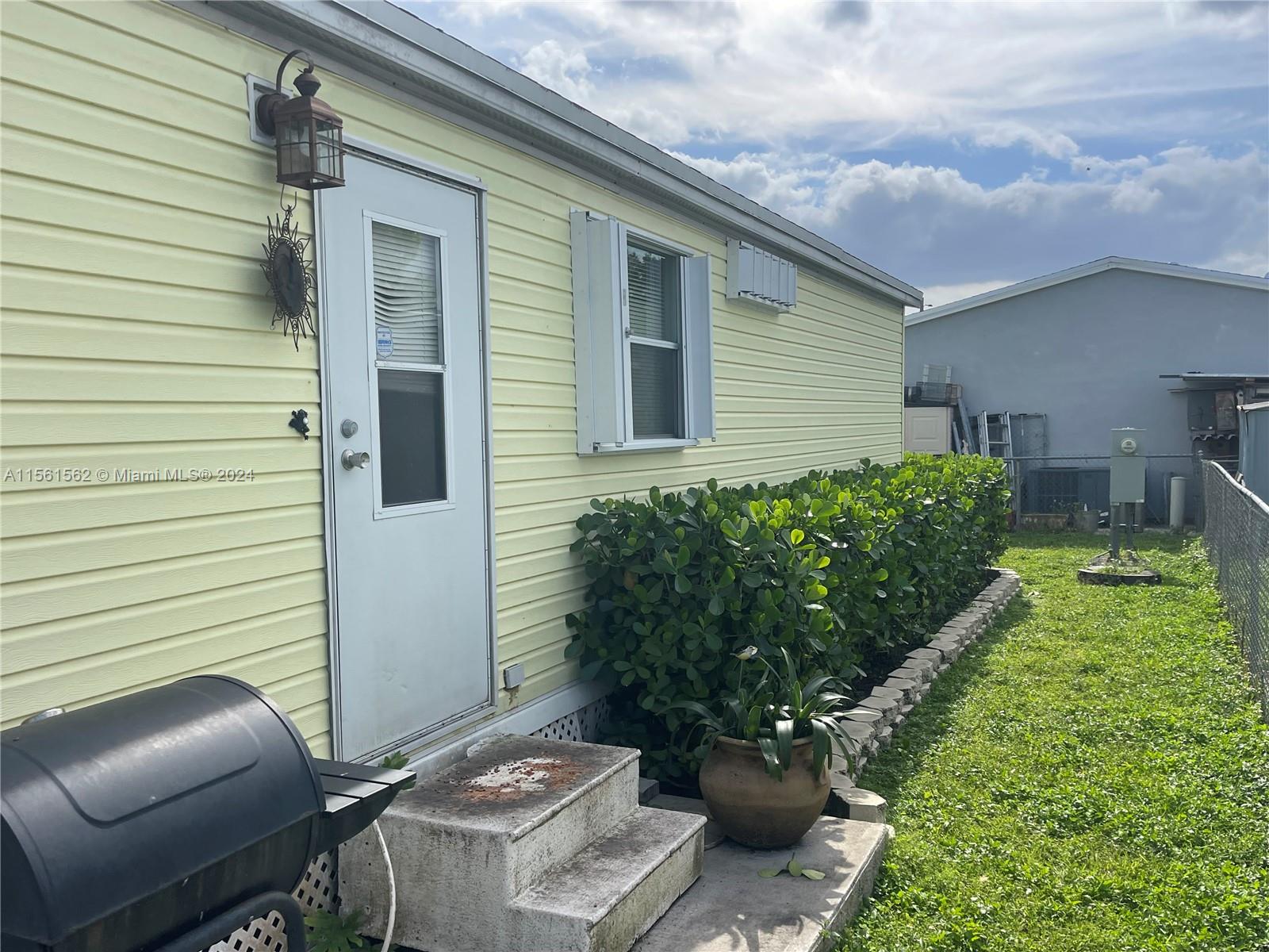 19800 SW 180th Ave Unit 130, Miami, Florida 33187, 2 Bedrooms Bedrooms, ,2 BathroomsBathrooms,Residential,For Sale,19800 SW 180th Ave Unit 130,A11561562