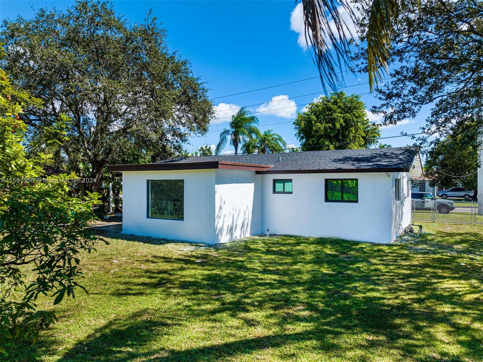 1521 NW 55th Ave, Lauderhill, Florida 33313, 3 Bedrooms Bedrooms, ,2 BathroomsBathrooms,Residential,For Sale,1521 NW 55th Ave,A11561566