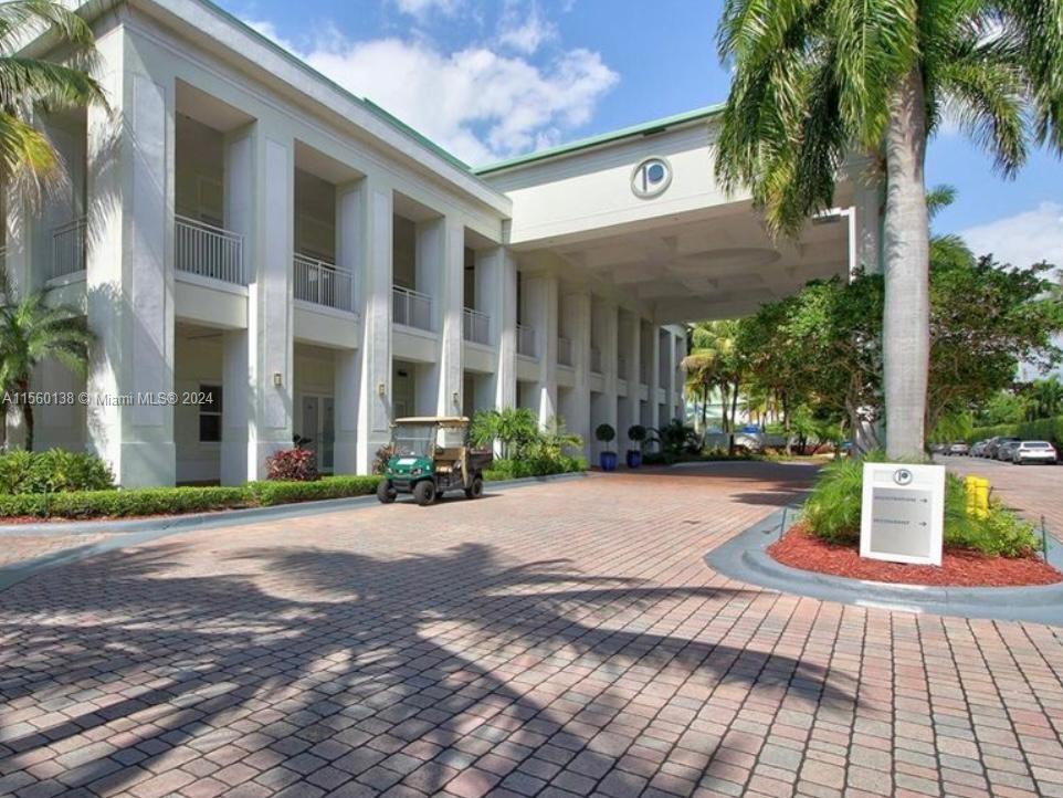 5300 NW 87th Ave 405, Doral, Florida 33178, 1 Bedroom Bedrooms, ,1 BathroomBathrooms,Residential,For Sale,5300 NW 87th Ave 405,A11560138