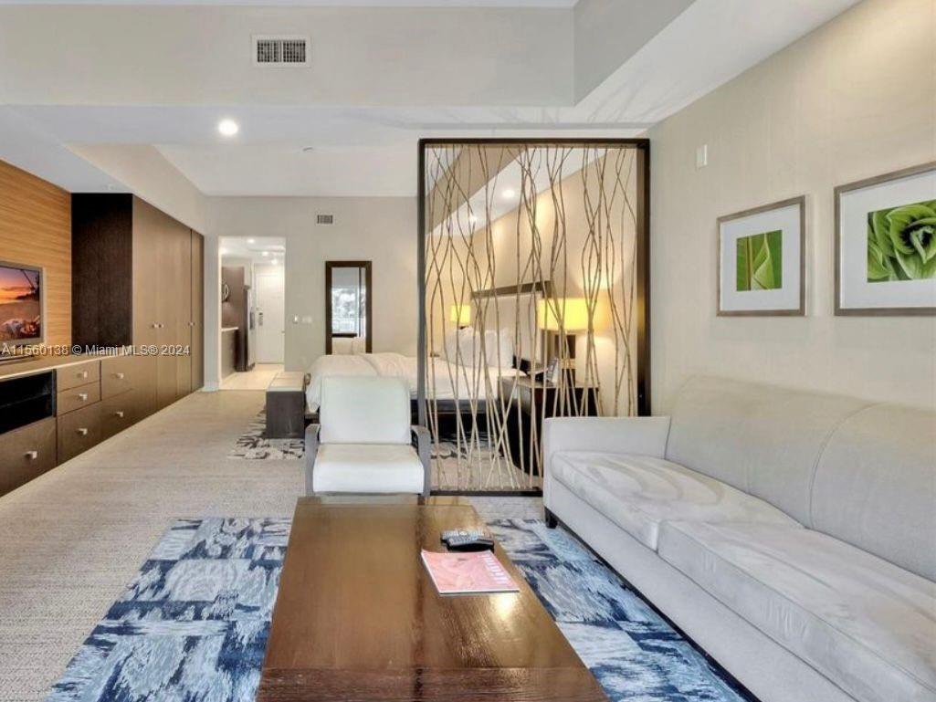 5300 NW 87th Ave 405, Doral, Florida 33178, 1 Bedroom Bedrooms, ,1 BathroomBathrooms,Residential,For Sale,5300 NW 87th Ave 405,A11560138