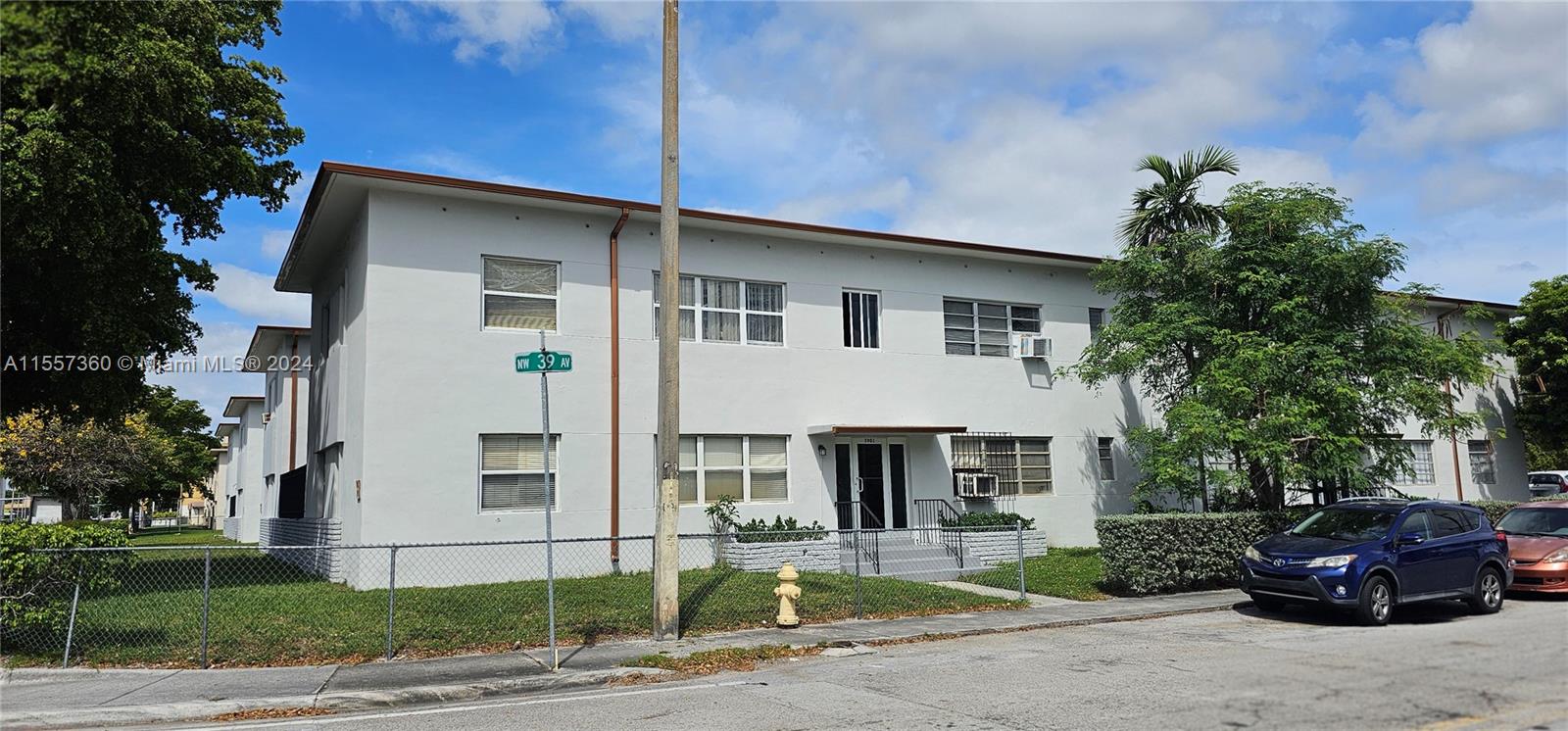 3901 W Flagler St A6, Miami, Florida 33134, 1 Bedroom Bedrooms, ,1 BathroomBathrooms,Residential,For Sale,3901 W Flagler St A6,A11557360