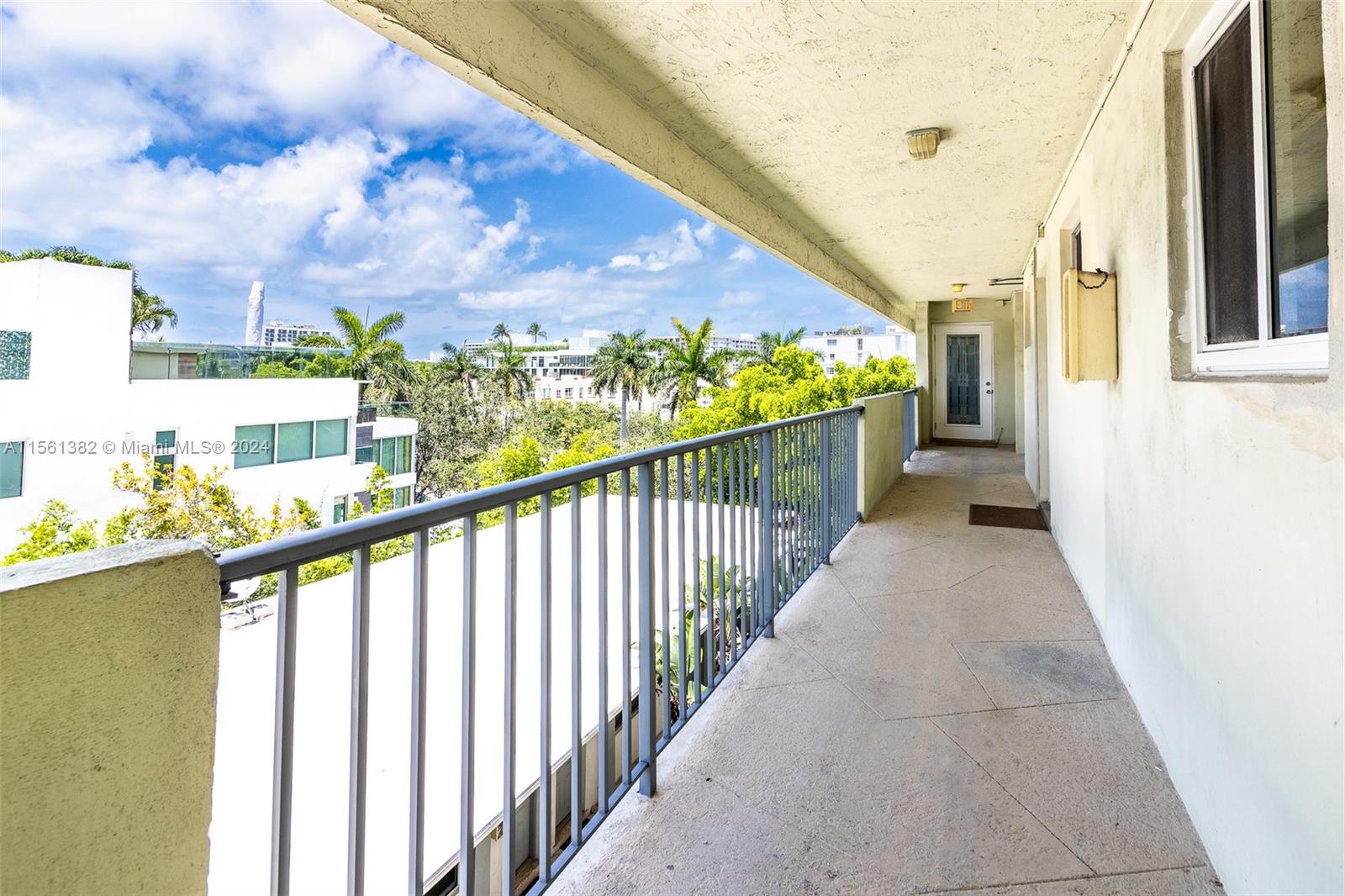 220 Washington Ave 5C, Miami Beach, Florida 33139, 1 Bedroom Bedrooms, ,1 BathroomBathrooms,Residential,For Sale,220 Washington Ave 5C,A11561382