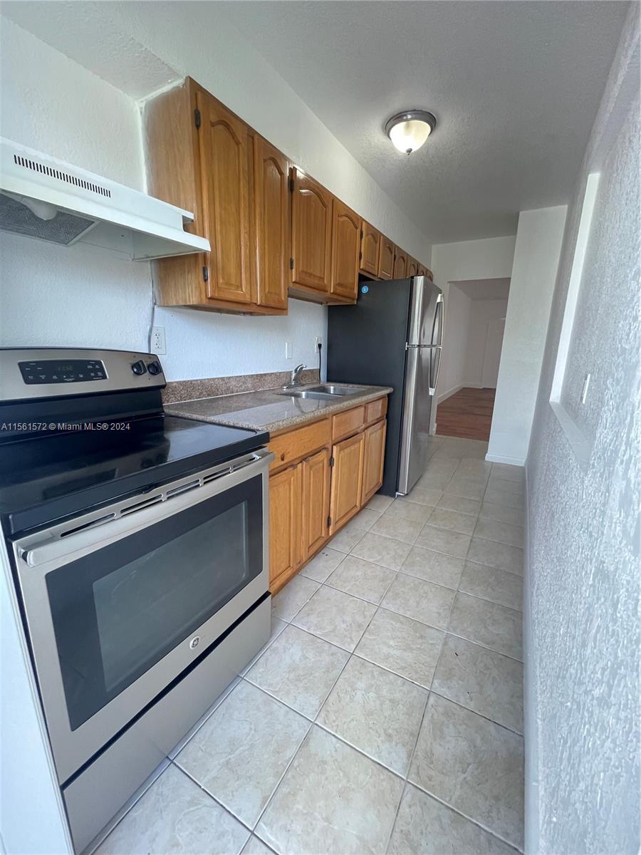 1451 NE 170th St 203A, North Miami Beach, Florida 33162, 1 Bedroom Bedrooms, ,1 BathroomBathrooms,Residentiallease,For Rent,1451 NE 170th St 203A,A11561572