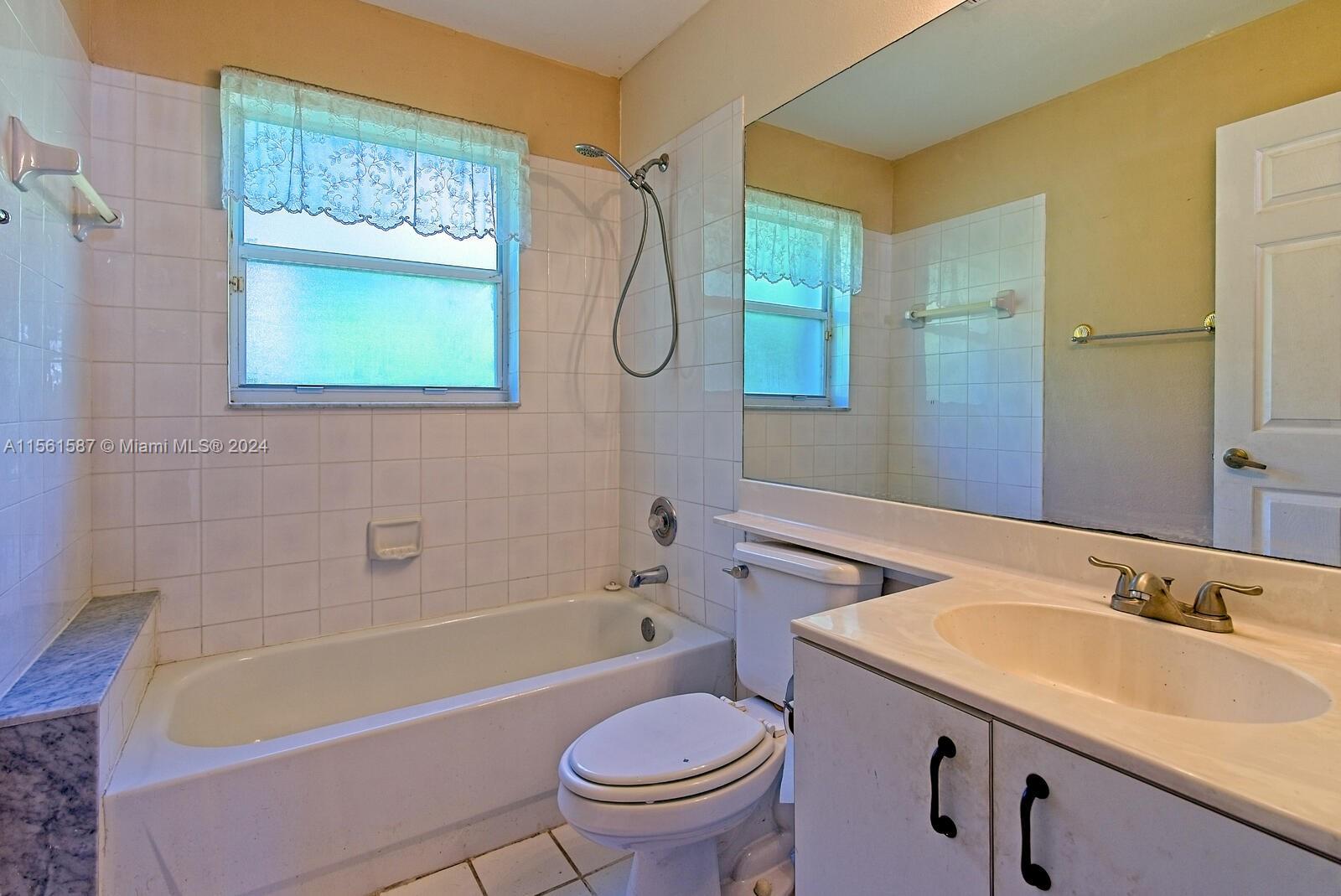 450 SE 20th Ln, Homestead, Florida 33033, 3 Bedrooms Bedrooms, ,2 BathroomsBathrooms,Residential,For Sale,450 SE 20th Ln,A11561587