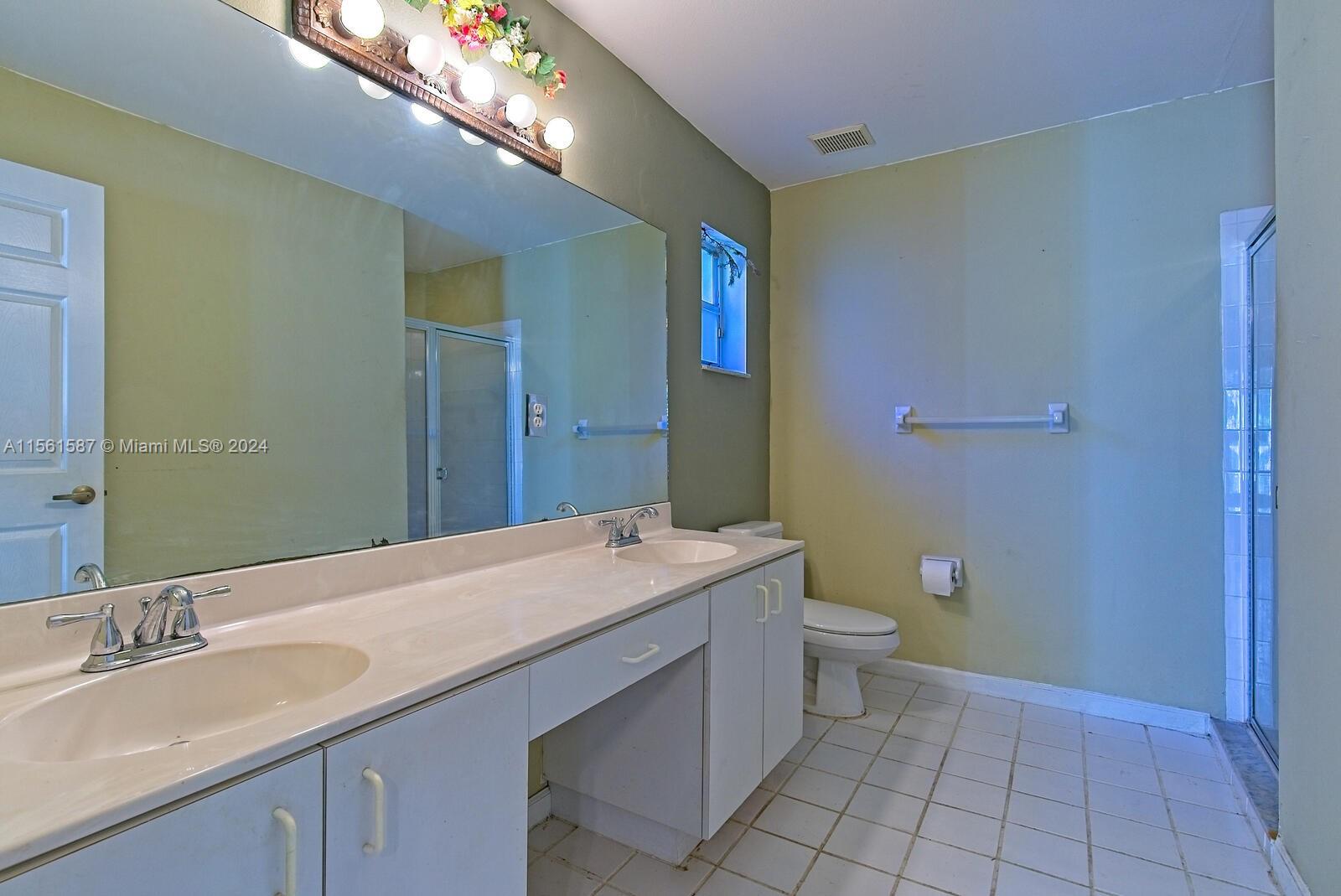 450 SE 20th Ln, Homestead, Florida 33033, 3 Bedrooms Bedrooms, ,2 BathroomsBathrooms,Residential,For Sale,450 SE 20th Ln,A11561587