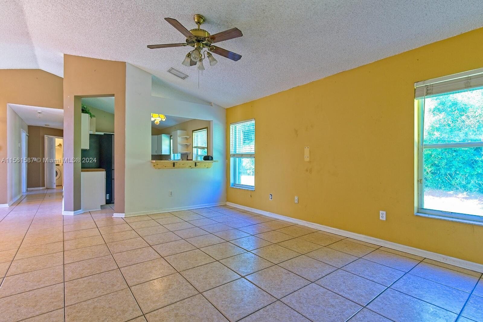 450 SE 20th Ln, Homestead, Florida 33033, 3 Bedrooms Bedrooms, ,2 BathroomsBathrooms,Residential,For Sale,450 SE 20th Ln,A11561587