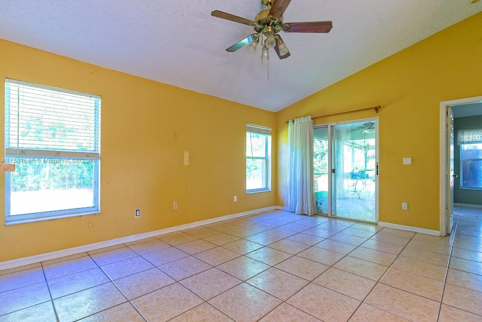 450 SE 20th Ln, Homestead, Florida 33033, 3 Bedrooms Bedrooms, ,2 BathroomsBathrooms,Residential,For Sale,450 SE 20th Ln,A11561587