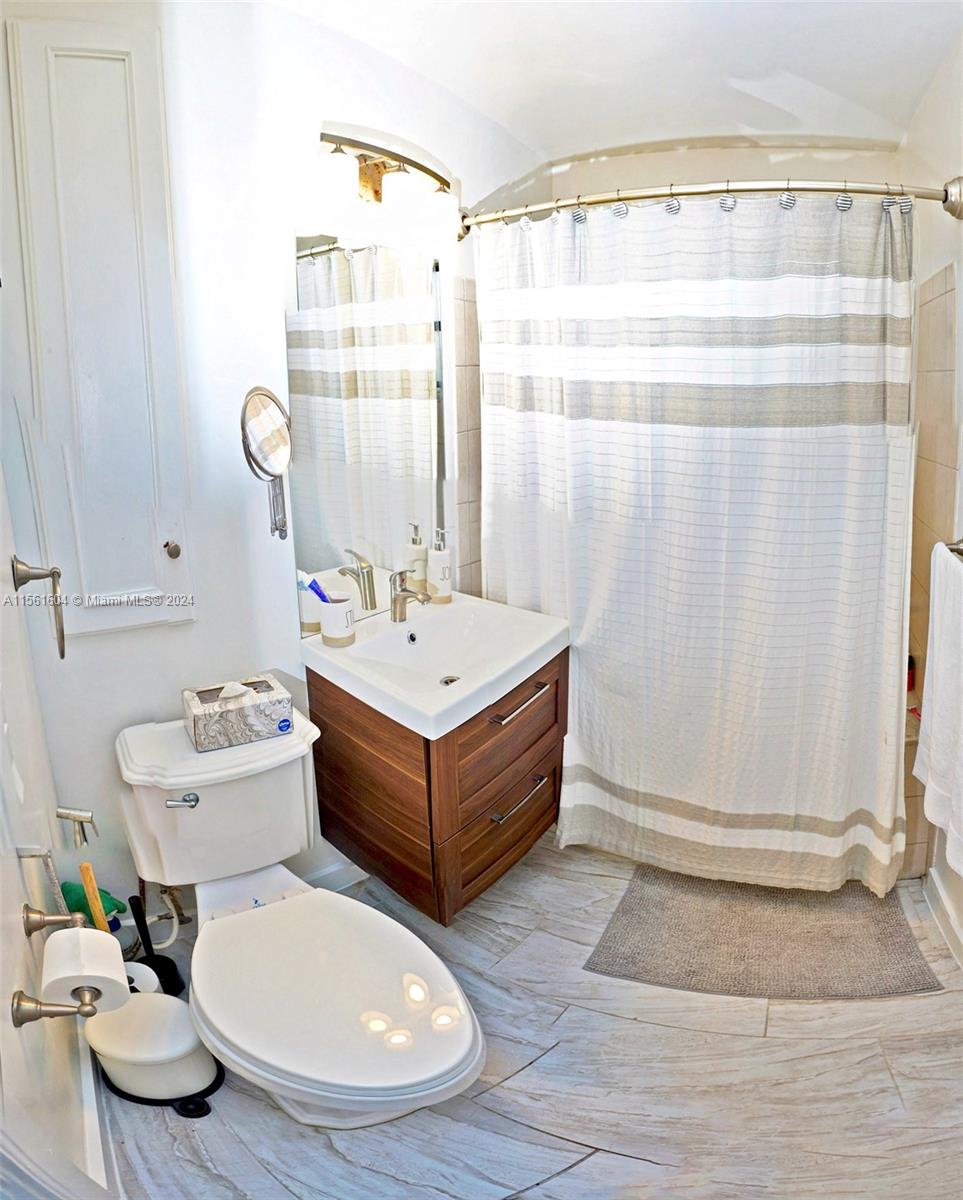 481 NW 36th St ., Oakland Park, Florida 33309, 2 Bedrooms Bedrooms, ,1 BathroomBathrooms,Residentiallease,For Rent,481 NW 36th St .,A11561604