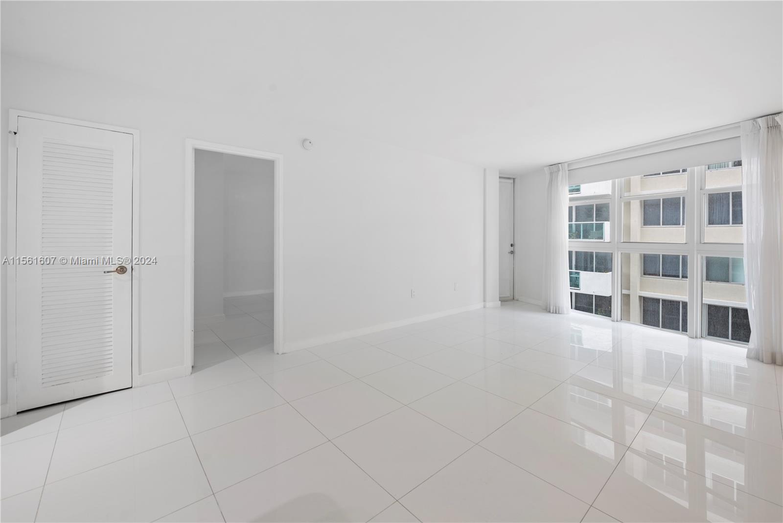 1228 West Ave 611, Miami Beach, Florida 33139, 1 Bedroom Bedrooms, ,1 BathroomBathrooms,Residential,For Sale,1228 West Ave 611,A11561607