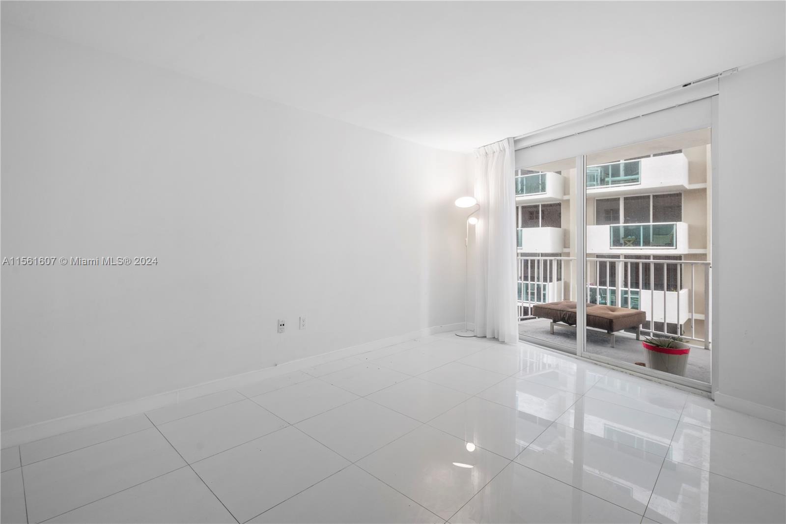 1228 West Ave 611, Miami Beach, Florida 33139, 1 Bedroom Bedrooms, ,1 BathroomBathrooms,Residential,For Sale,1228 West Ave 611,A11561607