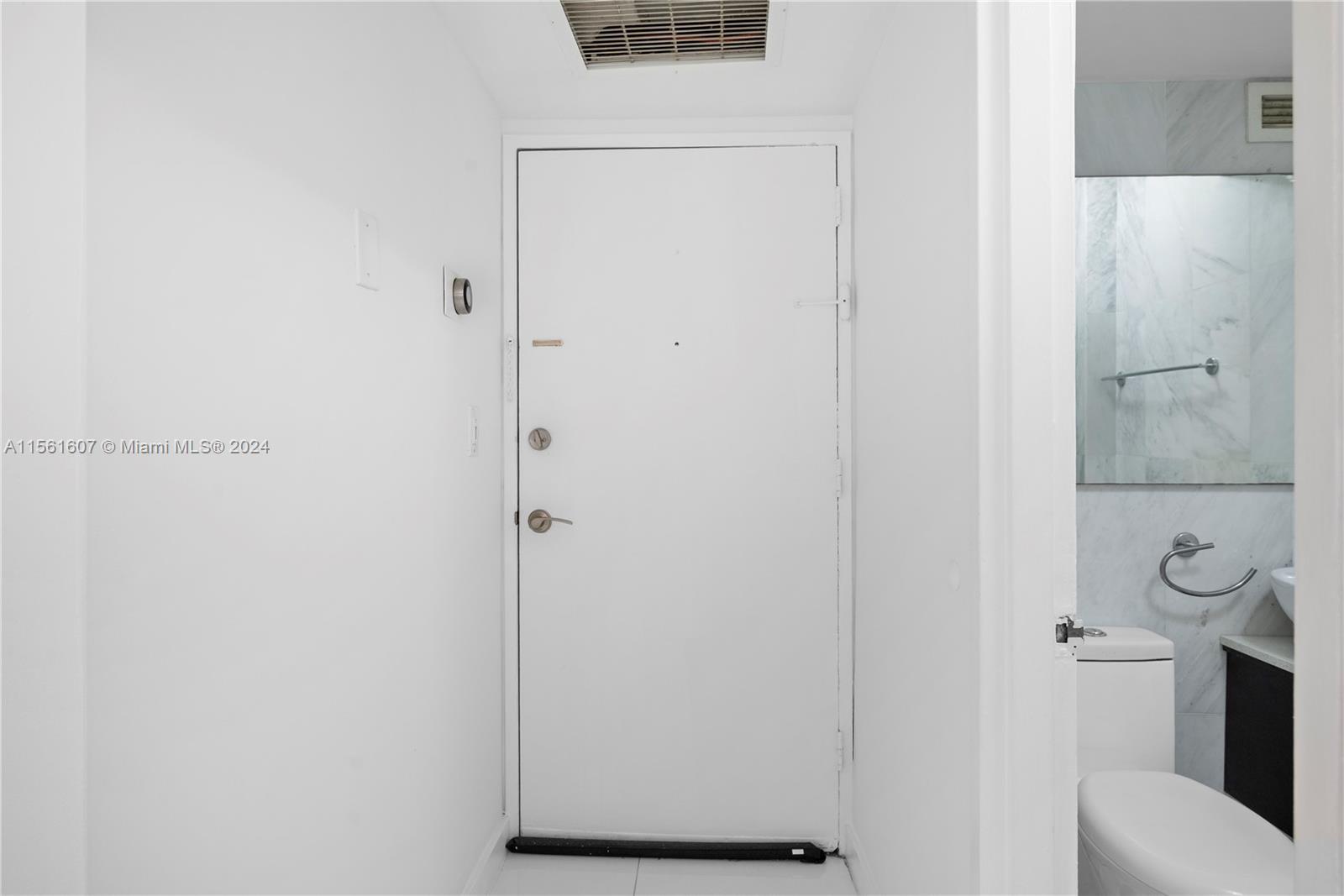 1228 West Ave 611, Miami Beach, Florida 33139, 1 Bedroom Bedrooms, ,1 BathroomBathrooms,Residential,For Sale,1228 West Ave 611,A11561607