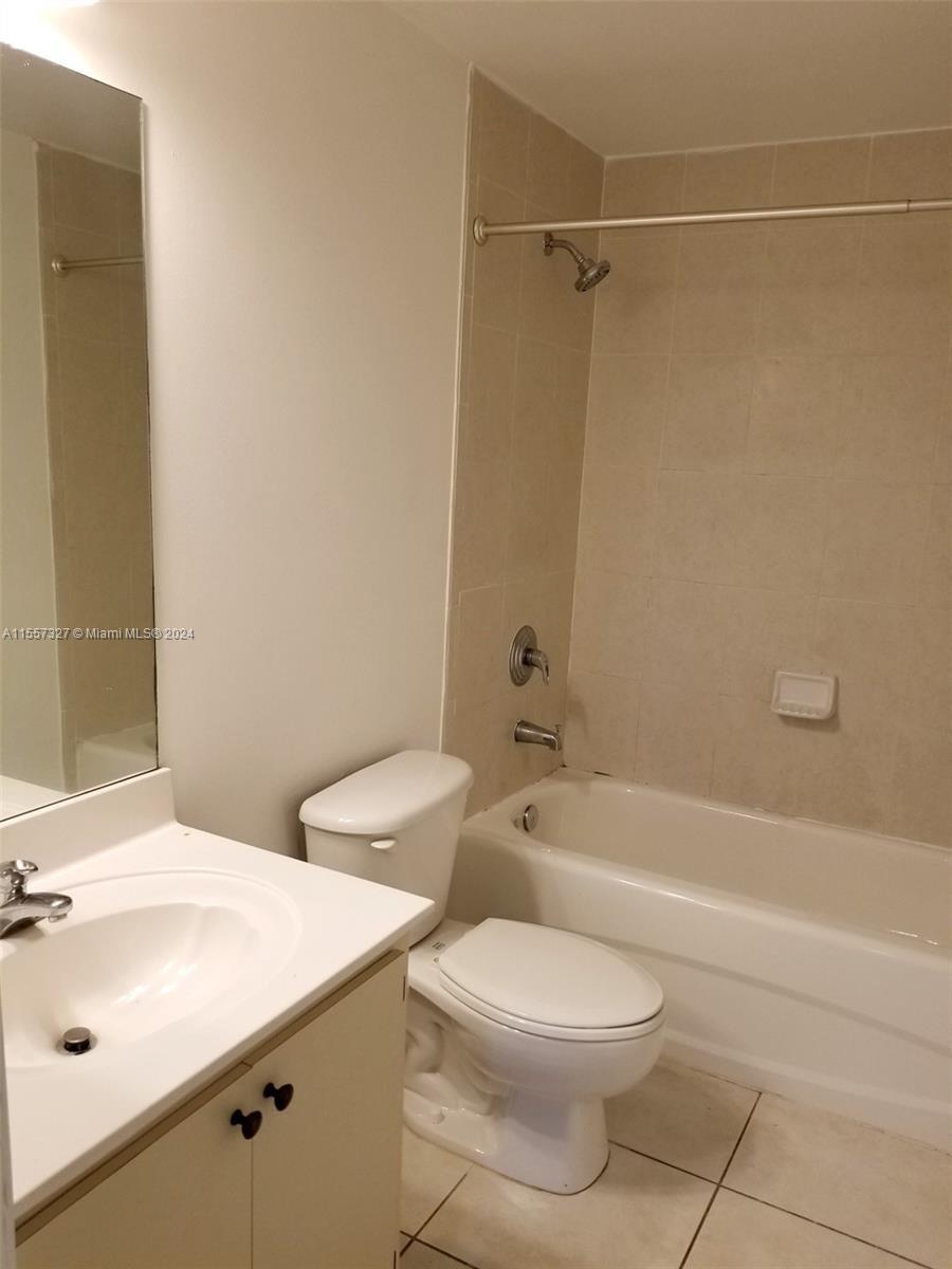 7200 NW 114th Ave 202, Doral, Florida 33178, 3 Bedrooms Bedrooms, ,2 BathroomsBathrooms,Residentiallease,For Rent,7200 NW 114th Ave 202,A11557327