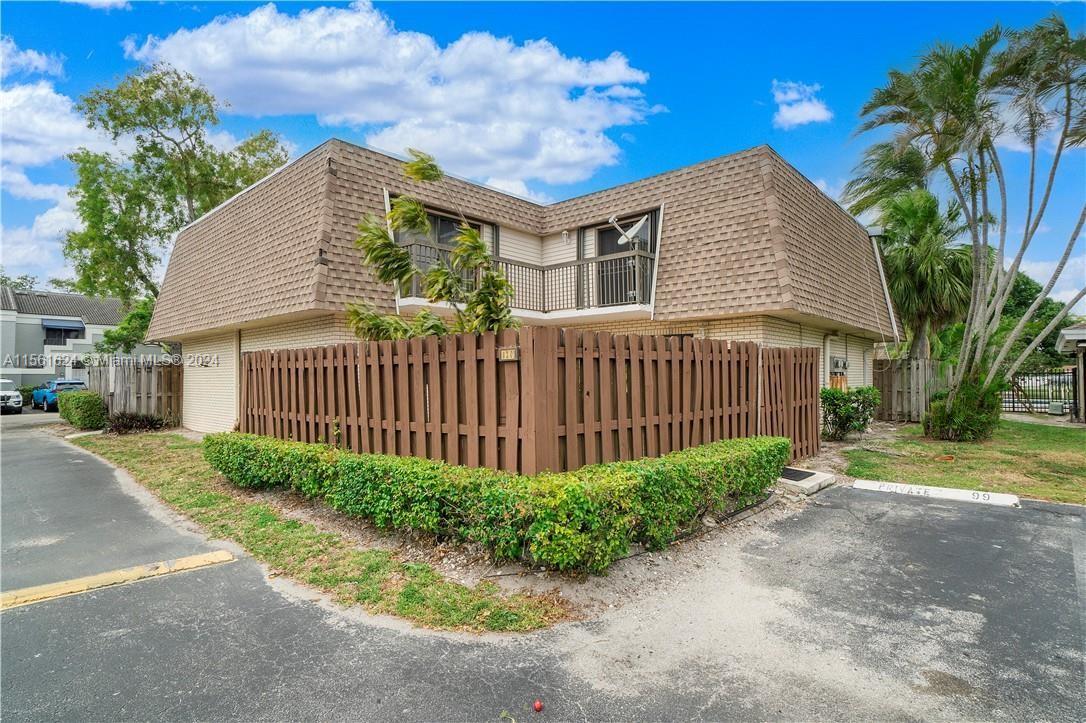 8209 SW 23rd Ct 17C, North Lauderdale, Florida 33068, 2 Bedrooms Bedrooms, ,2 BathroomsBathrooms,Residential,For Sale,8209 SW 23rd Ct 17C,A11561624