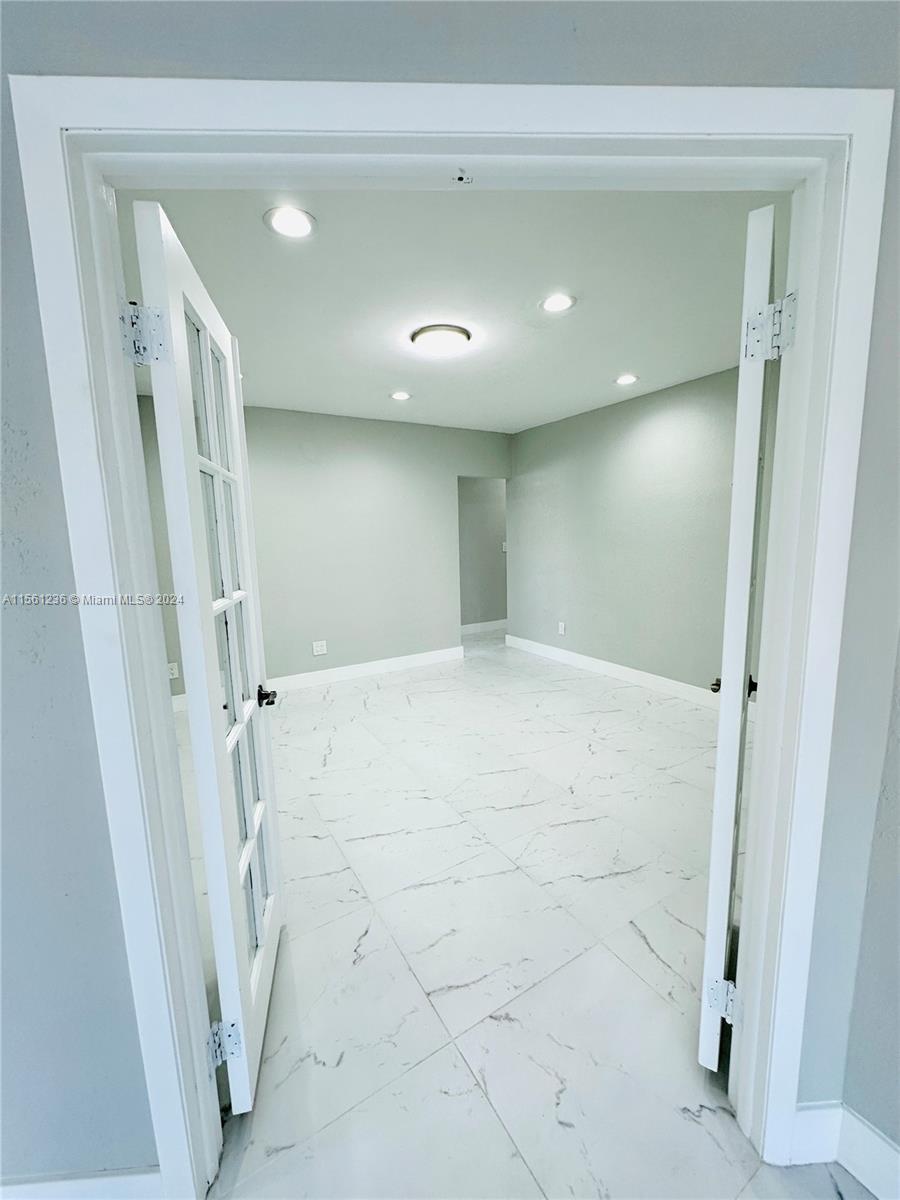 201 SW 40th Ave, Miami, Florida 33134, 3 Bedrooms Bedrooms, ,2 BathroomsBathrooms,Residentiallease,For Rent,201 SW 40th Ave,A11561236