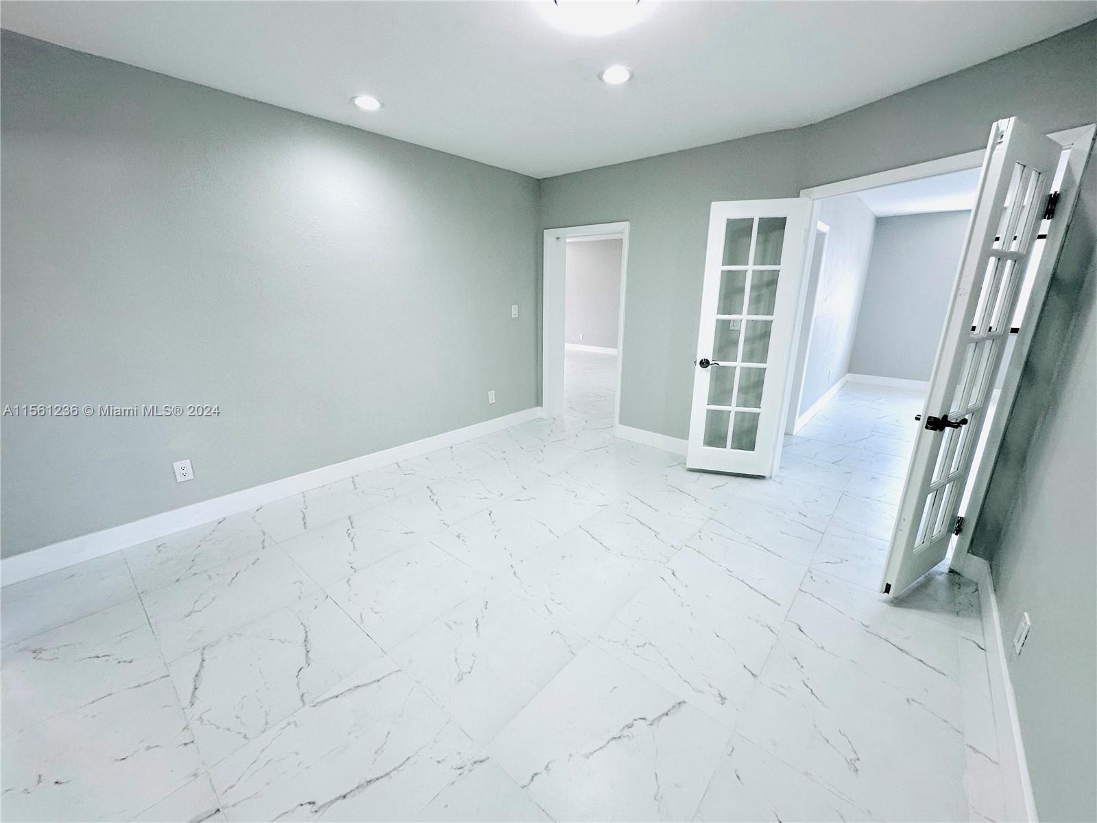 201 SW 40th Ave, Miami, Florida 33134, 3 Bedrooms Bedrooms, ,2 BathroomsBathrooms,Residentiallease,For Rent,201 SW 40th Ave,A11561236