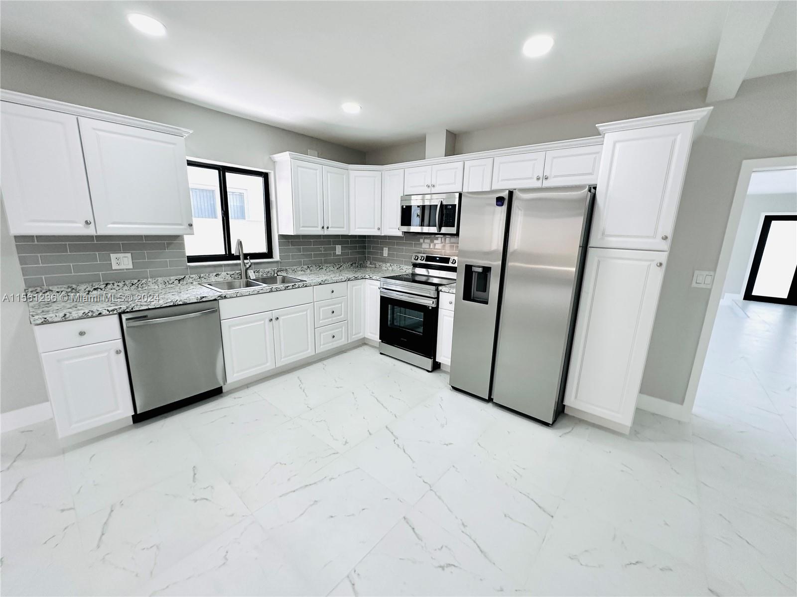 201 SW 40th Ave, Miami, Florida 33134, 3 Bedrooms Bedrooms, ,2 BathroomsBathrooms,Residentiallease,For Rent,201 SW 40th Ave,A11561236
