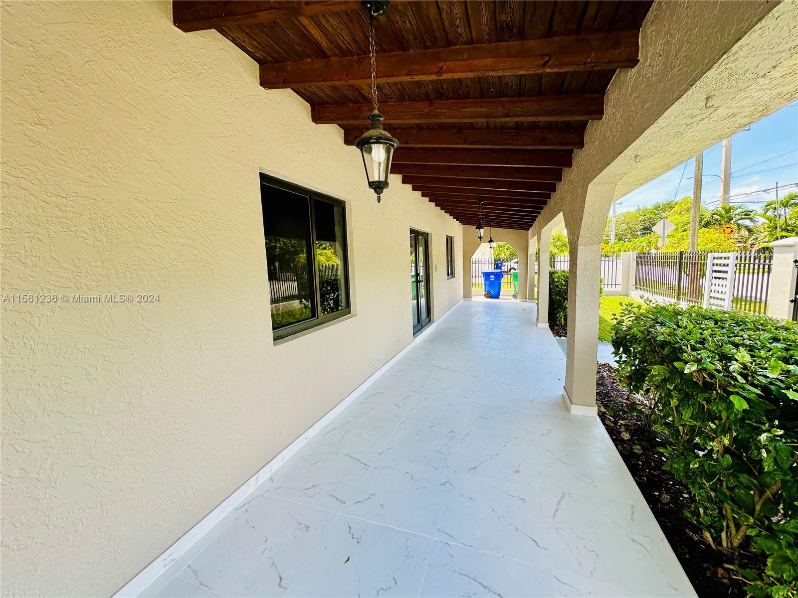 201 SW 40th Ave, Miami, Florida 33134, 3 Bedrooms Bedrooms, ,2 BathroomsBathrooms,Residentiallease,For Rent,201 SW 40th Ave,A11561236