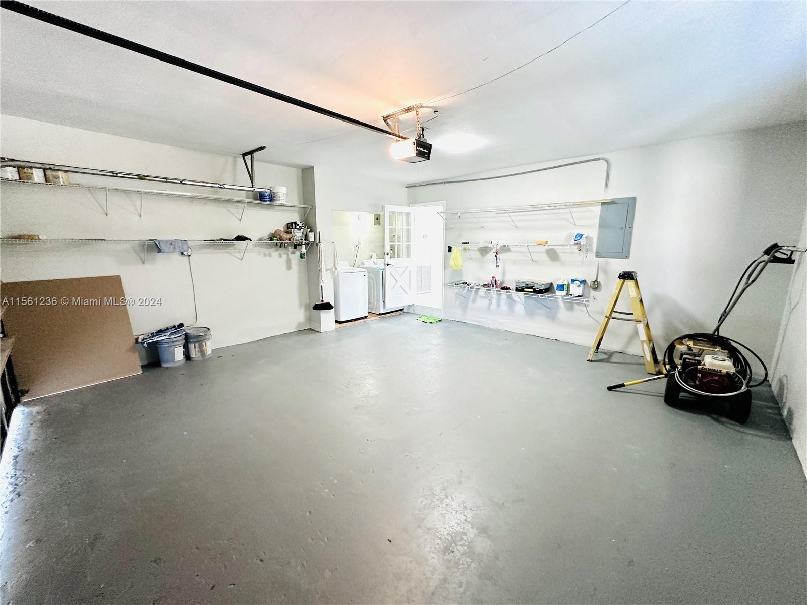 201 SW 40th Ave, Miami, Florida 33134, 3 Bedrooms Bedrooms, ,2 BathroomsBathrooms,Residentiallease,For Rent,201 SW 40th Ave,A11561236