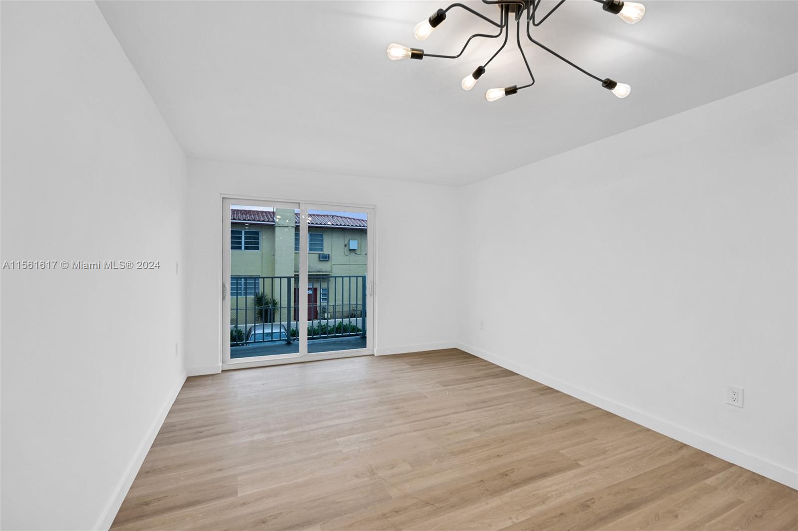 620 SW 10th St 201, Miami, Florida 33130, 2 Bedrooms Bedrooms, ,1 BathroomBathrooms,Residentiallease,For Rent,620 SW 10th St 201,A11561617