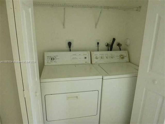 Homestead, Florida 33035, 3 Bedrooms Bedrooms, ,2 BathroomsBathrooms,Residentiallease,For Rent,A11557634