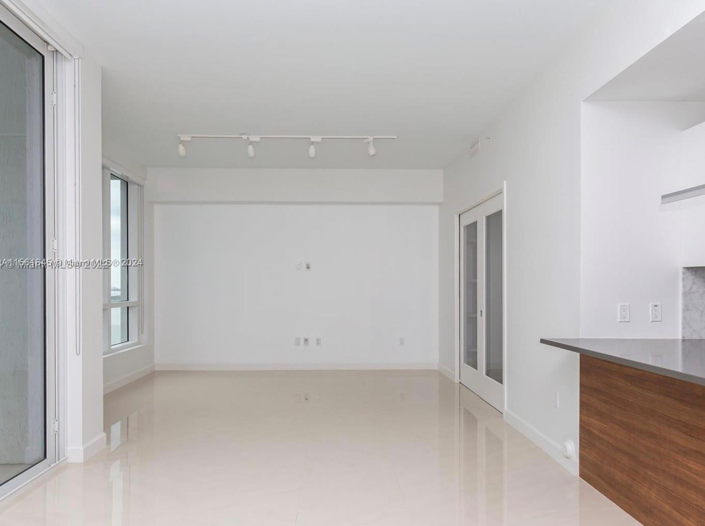 601 NE 27th St 1503, Miami, Florida 33137, 1 Bedroom Bedrooms, ,1 BathroomBathrooms,Residentiallease,For Rent,601 NE 27th St 1503,A11561645