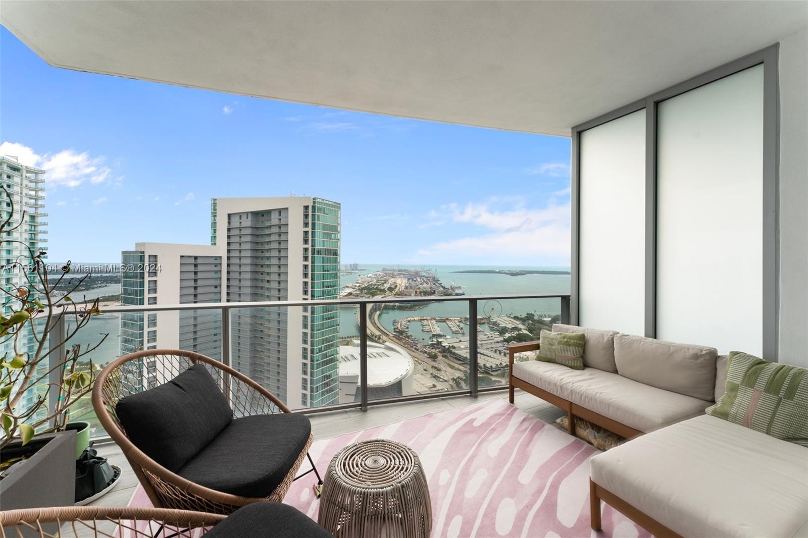 851 NE 1st Ave 4607, Miami, Florida 33132, 2 Bedrooms Bedrooms, ,3 BathroomsBathrooms,Residentiallease,For Rent,851 NE 1st Ave 4607,A11561104