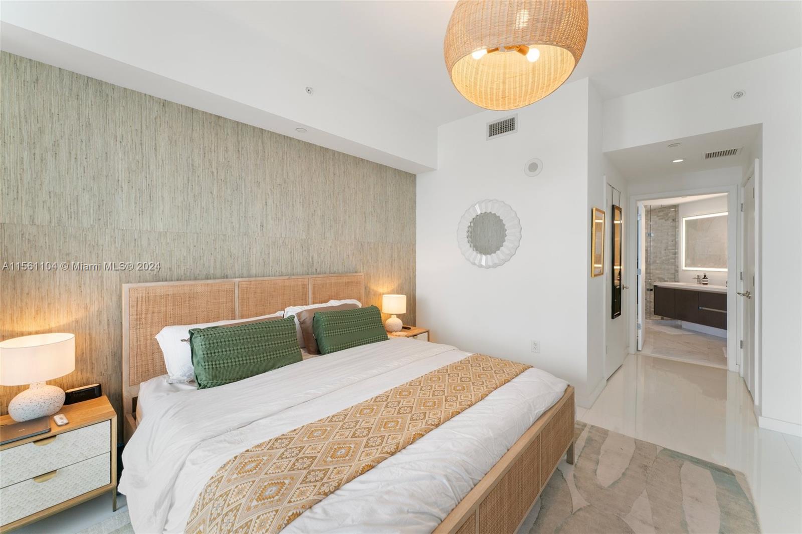 851 NE 1st Ave 4607, Miami, Florida 33132, 2 Bedrooms Bedrooms, ,3 BathroomsBathrooms,Residentiallease,For Rent,851 NE 1st Ave 4607,A11561104