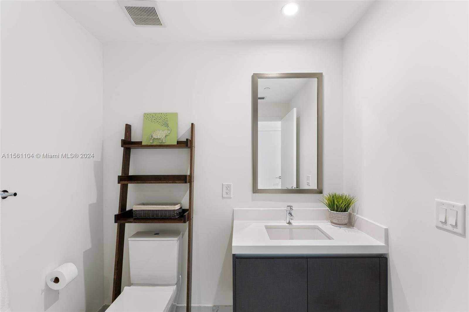 851 NE 1st Ave 4607, Miami, Florida 33132, 2 Bedrooms Bedrooms, ,3 BathroomsBathrooms,Residentiallease,For Rent,851 NE 1st Ave 4607,A11561104