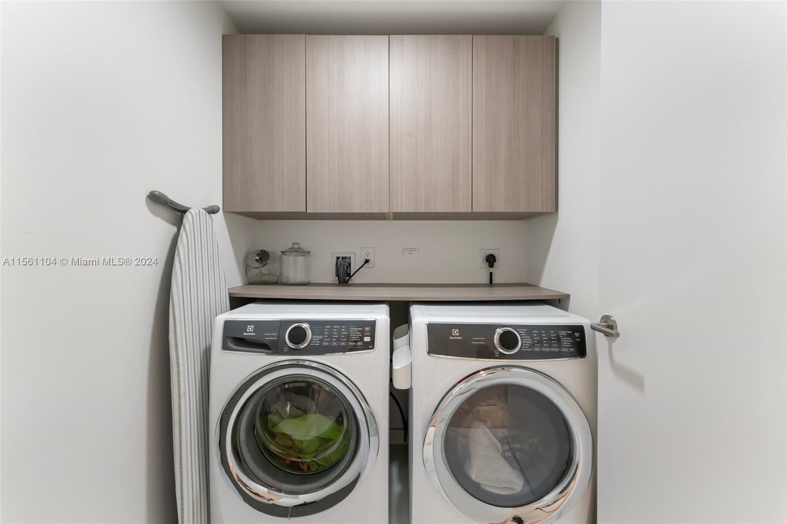 851 NE 1st Ave 4607, Miami, Florida 33132, 2 Bedrooms Bedrooms, ,3 BathroomsBathrooms,Residentiallease,For Rent,851 NE 1st Ave 4607,A11561104