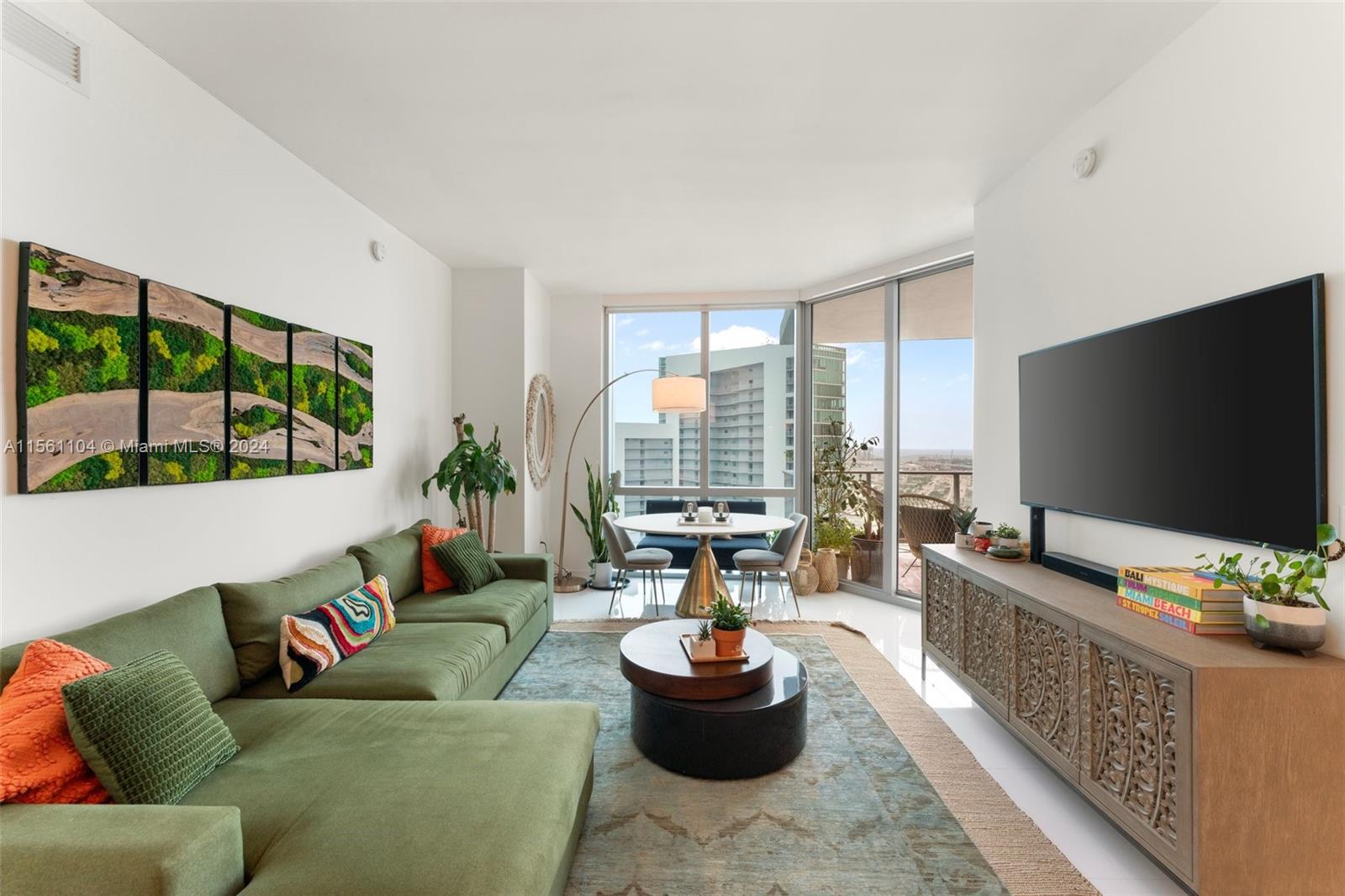 851 NE 1st Ave 4607, Miami, Florida 33132, 2 Bedrooms Bedrooms, ,3 BathroomsBathrooms,Residentiallease,For Rent,851 NE 1st Ave 4607,A11561104