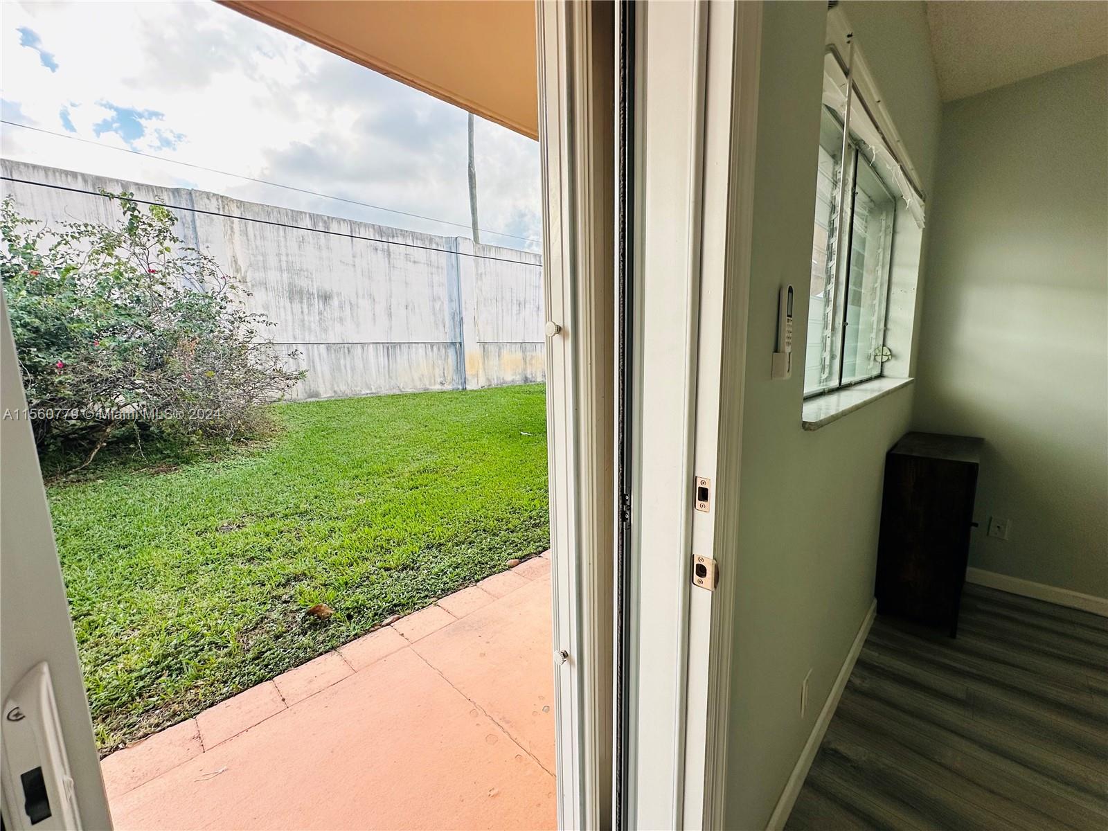 800 SW 11th Ave 7A, Hallandale Beach, Florida 33009, 1 Bedroom Bedrooms, ,1 BathroomBathrooms,Residential,For Sale,800 SW 11th Ave 7A,A11560779