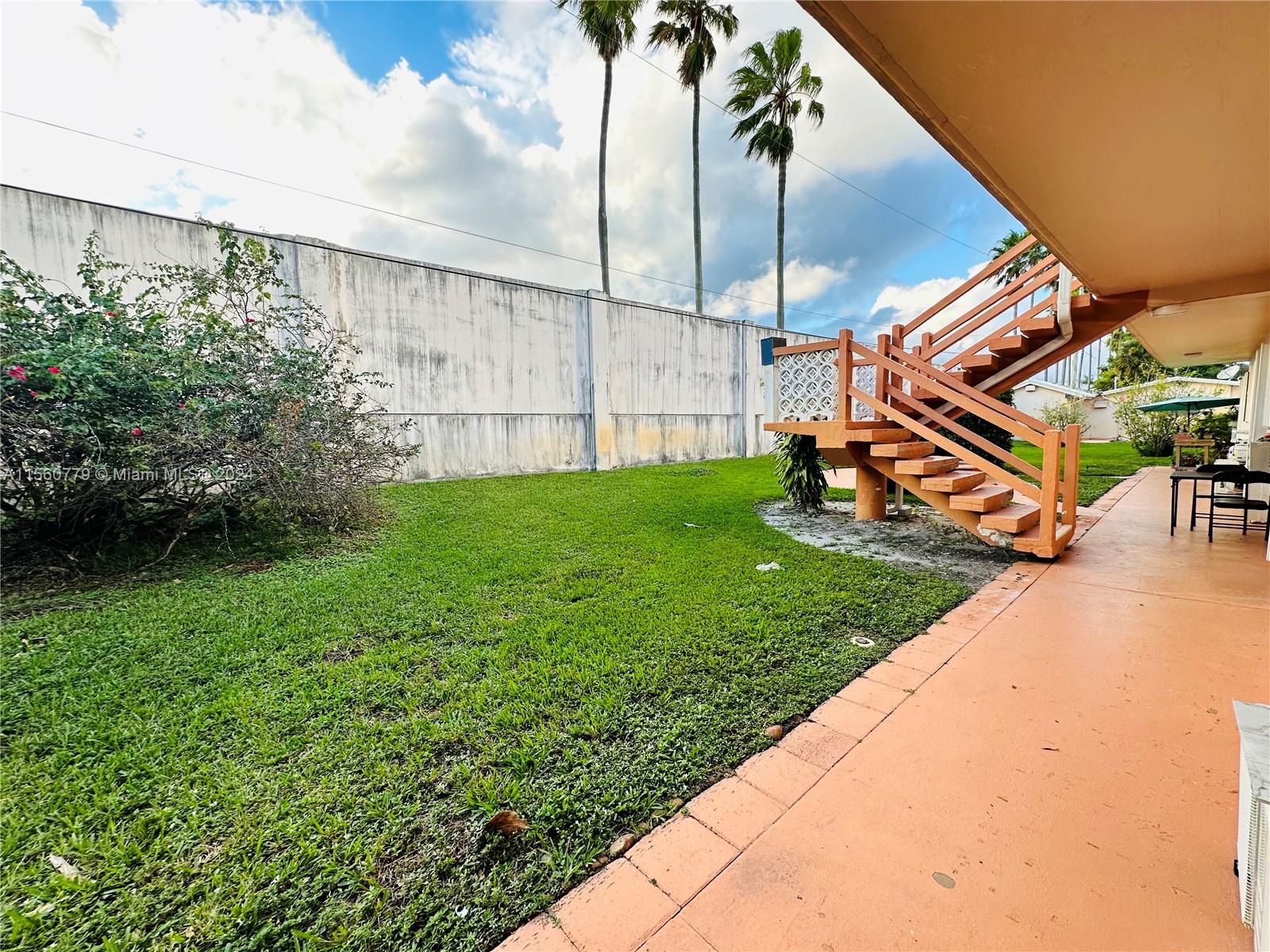 800 SW 11th Ave 7A, Hallandale Beach, Florida 33009, 1 Bedroom Bedrooms, ,1 BathroomBathrooms,Residential,For Sale,800 SW 11th Ave 7A,A11560779