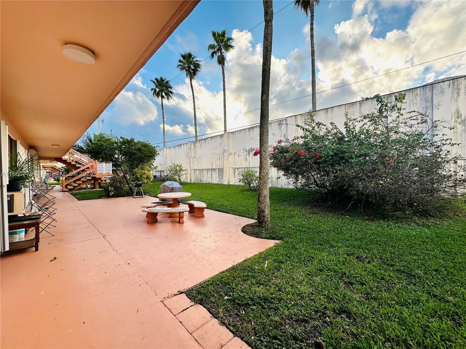 800 SW 11th Ave 7A, Hallandale Beach, Florida 33009, 1 Bedroom Bedrooms, ,1 BathroomBathrooms,Residential,For Sale,800 SW 11th Ave 7A,A11560779