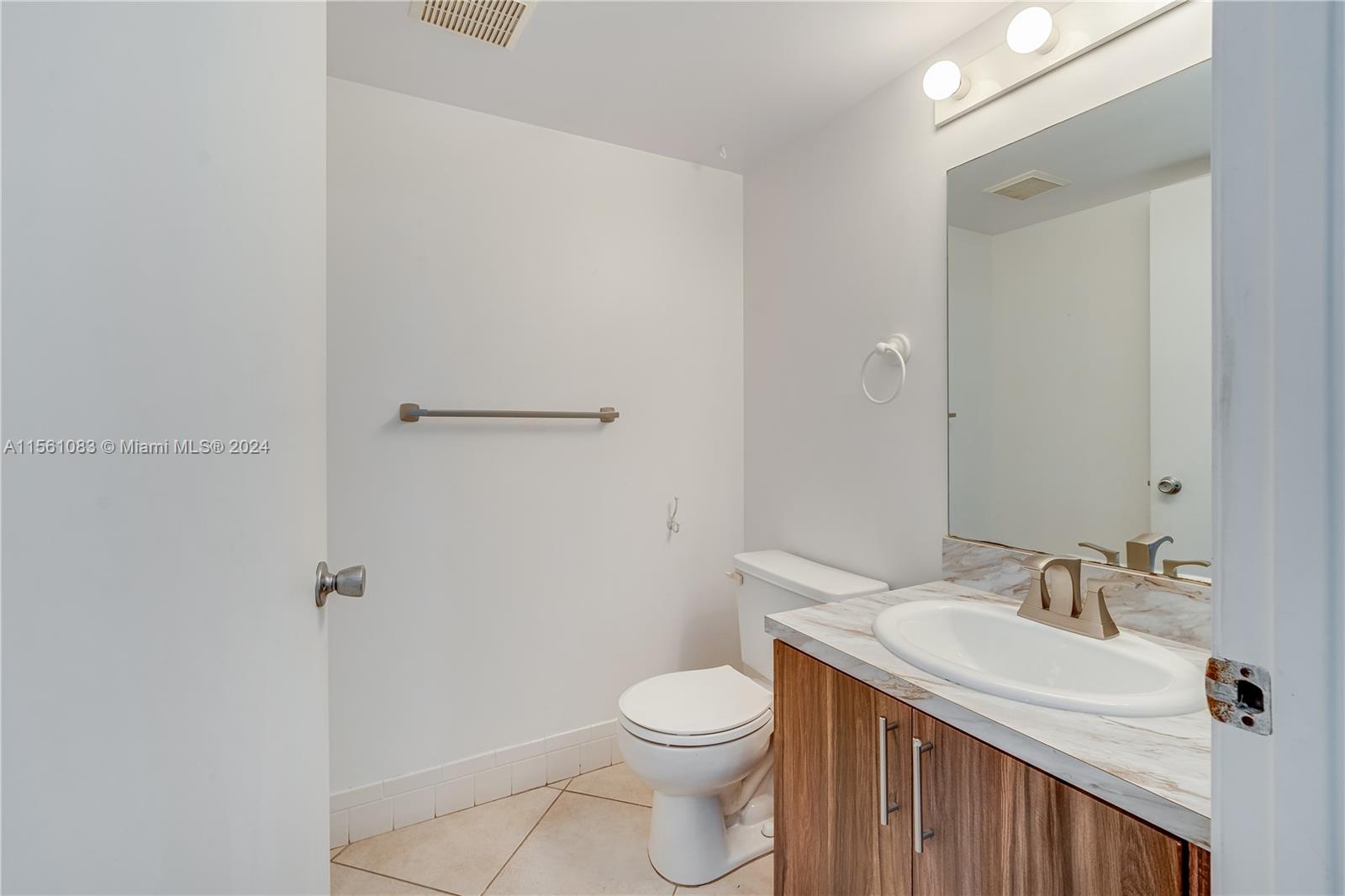 1650 SW 124th Ter 402D, Pembroke Pines, Florida 33027, 2 Bedrooms Bedrooms, ,1 BathroomBathrooms,Residential,For Sale,1650 SW 124th Ter 402D,A11561083