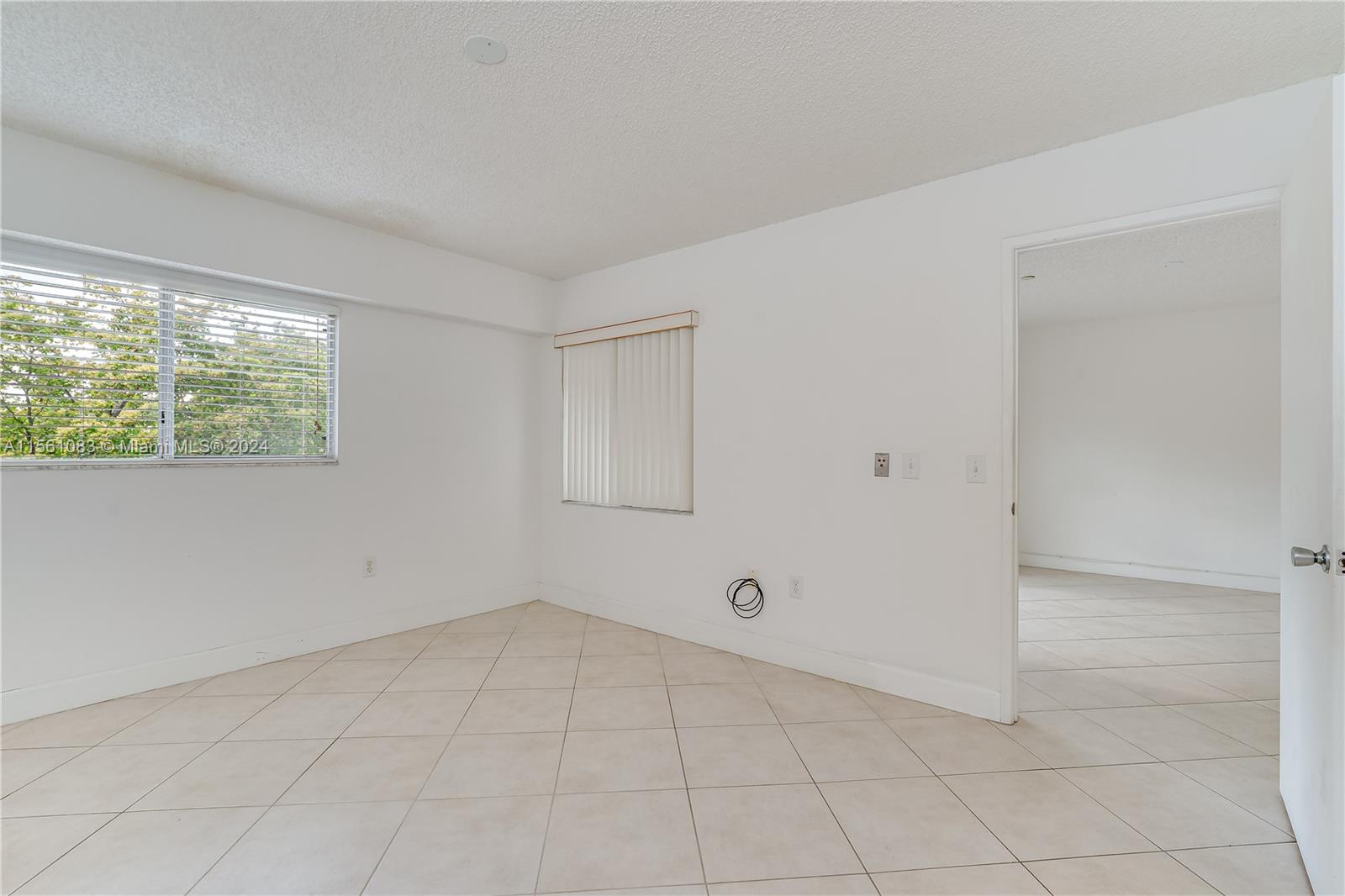 1650 SW 124th Ter 402D, Pembroke Pines, Florida 33027, 2 Bedrooms Bedrooms, ,1 BathroomBathrooms,Residential,For Sale,1650 SW 124th Ter 402D,A11561083
