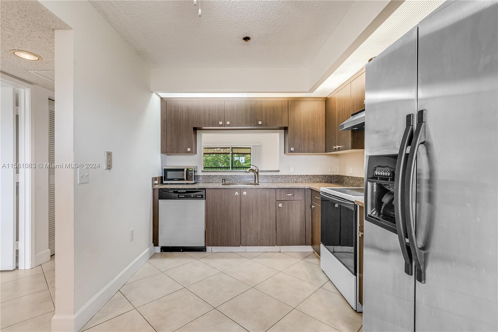 1650 SW 124th Ter 402D, Pembroke Pines, Florida 33027, 2 Bedrooms Bedrooms, ,1 BathroomBathrooms,Residential,For Sale,1650 SW 124th Ter 402D,A11561083