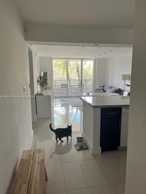1401 Bay Rd 309, Miami Beach, Florida 33139, 2 Bedrooms Bedrooms, ,2 BathroomsBathrooms,Residentiallease,For Rent,1401 Bay Rd 309,A11560914