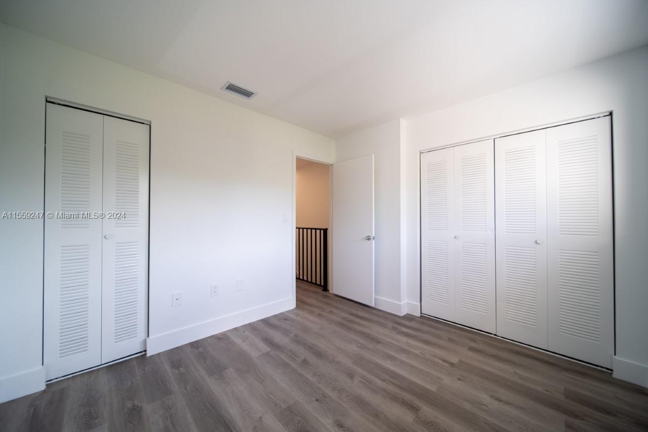 5750 Turin St 205, Coral Gables, Florida 33146, 3 Bedrooms Bedrooms, ,2 BathroomsBathrooms,Residentiallease,For Rent,5750 Turin St 205,A11559247