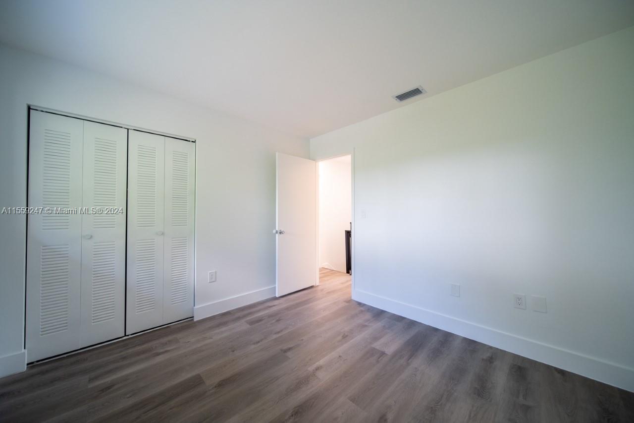 5750 Turin St 205, Coral Gables, Florida 33146, 3 Bedrooms Bedrooms, ,2 BathroomsBathrooms,Residentiallease,For Rent,5750 Turin St 205,A11559247