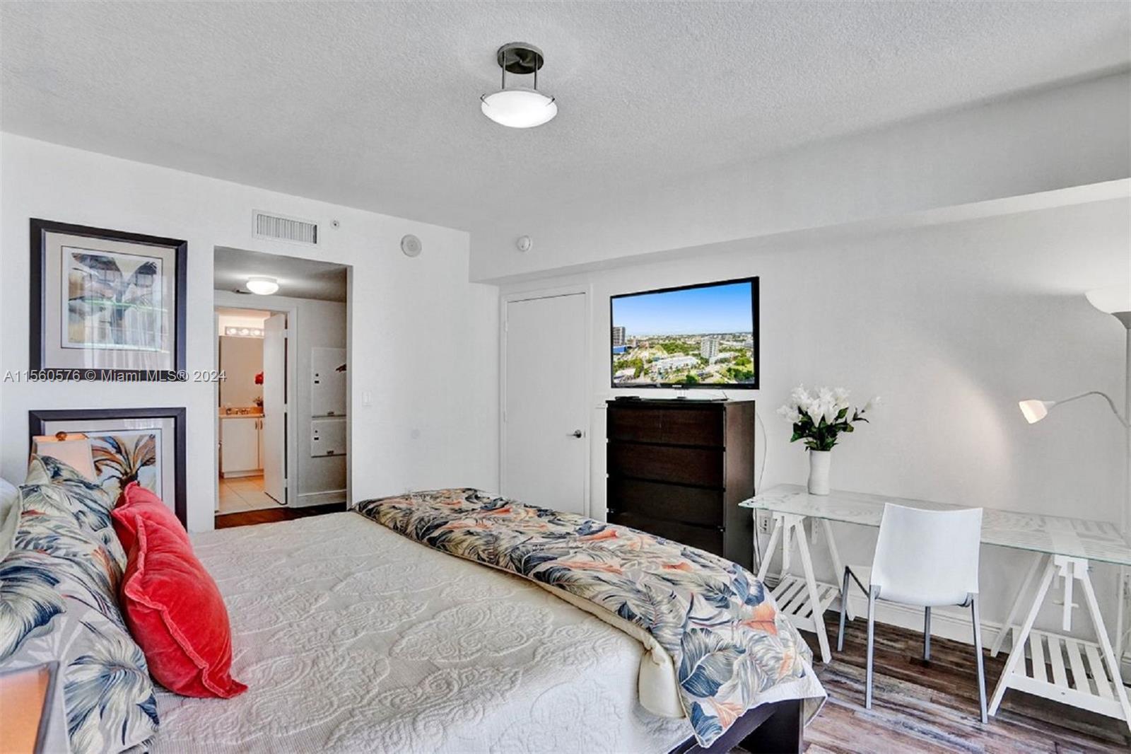 1750 N Bayshore Dr 2911, Miami, Florida 33132, 1 Bedroom Bedrooms, ,1 BathroomBathrooms,Residentiallease,For Rent,1750 N Bayshore Dr 2911,A11560576