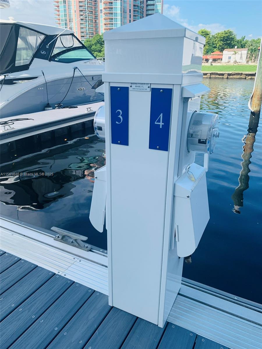 3575 Mystic Pointe Dr Slip 3, Aventura, Florida 33180, ,Land,For Sale,3575 Mystic Pointe Dr Slip 3,A11561646