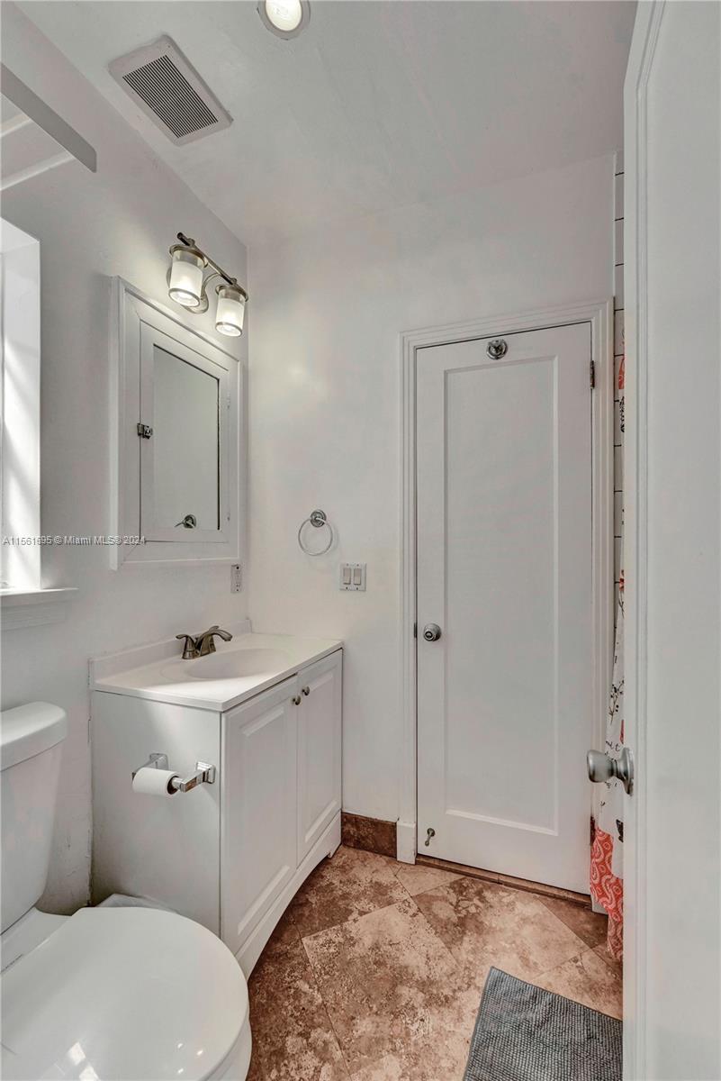 7820 Abbott Ave 1, Miami Beach, Florida 33141, 2 Bedrooms Bedrooms, ,1 BathroomBathrooms,Residentiallease,For Rent,7820 Abbott Ave 1,A11561695